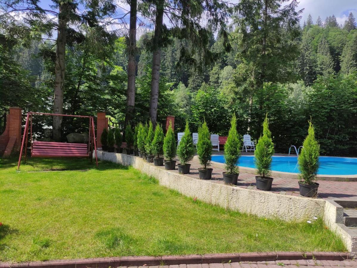 Лелеч Hotel Tatariv Exterior photo
